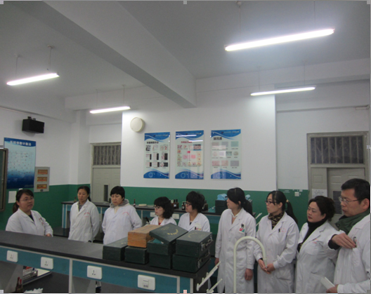 The Medical Examination Department Organized the Activity of Experimental Skills Competition for Young Teachers